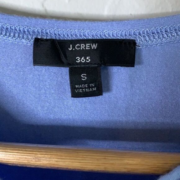 𝅺j.crew light blue T-shirt short sleeves size small soft fabric blend - Picture 2 of 5